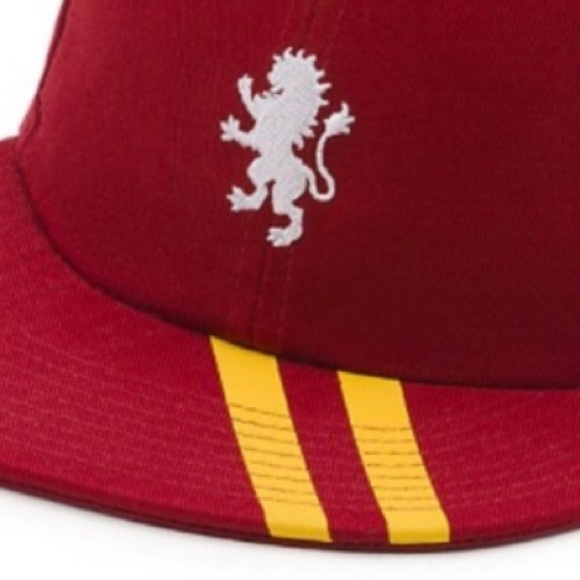 >Ⓜ️HARRY POTTER GRYFFINDOR EMBROIDERED FRONT DESIGN ADJUSTABLE STRAP😍 NEW VANS - Picture 3 of 14